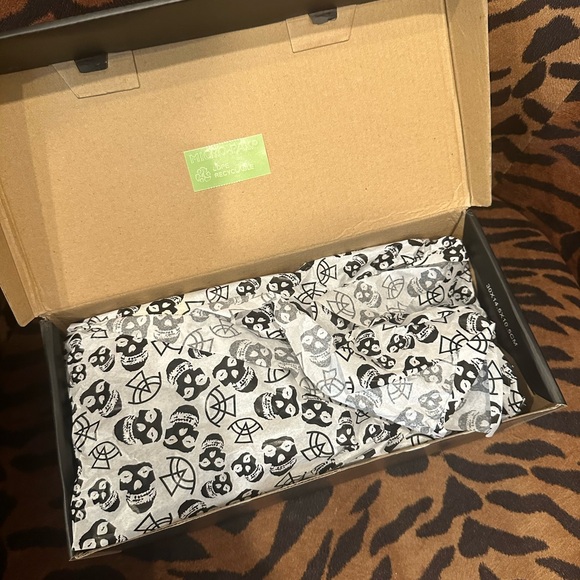 Strange Cvlt size 8 misfits horror flats - Picture 5 of 10